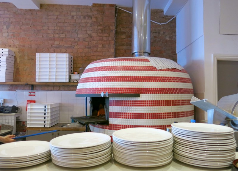 Zia Lucia, Holloway Road