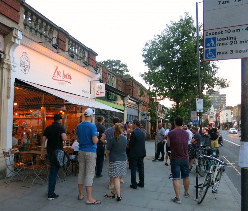 Zia Lucia, Holloway Road