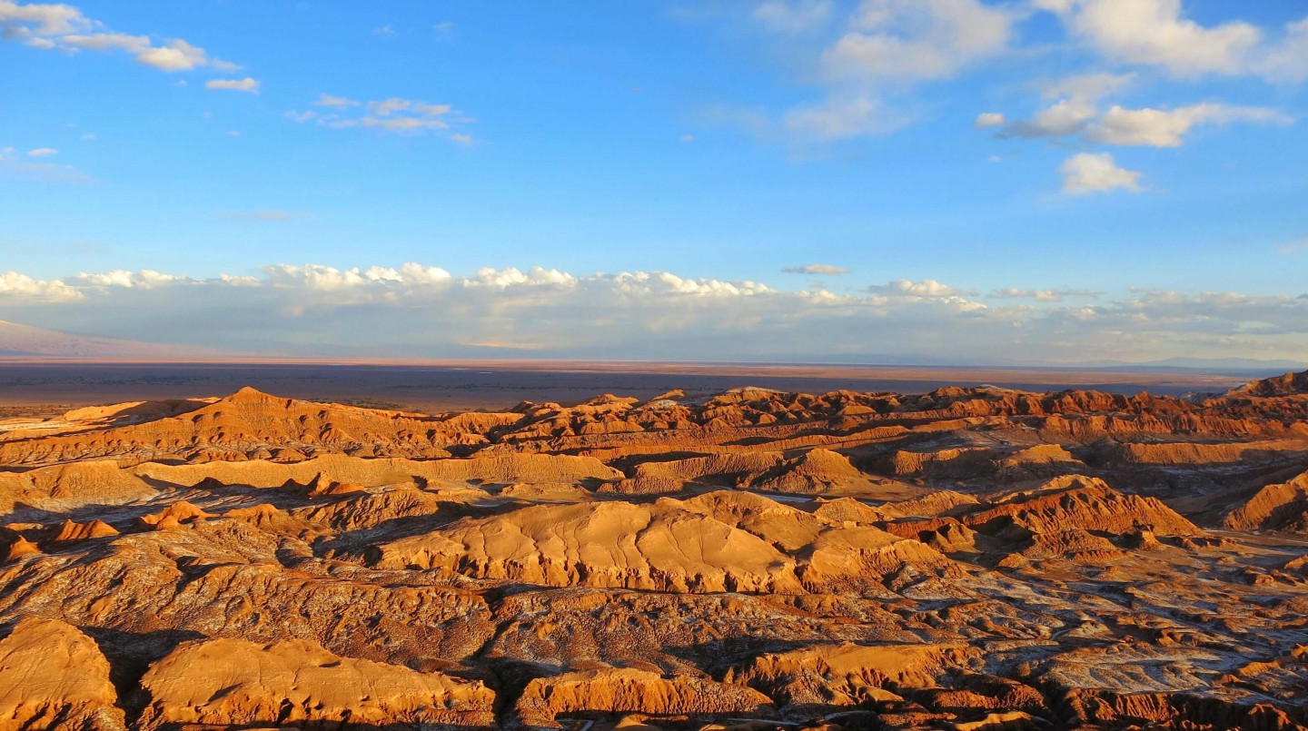 South America Itinerary for 3 weeks travel. Watching the sun set over Valle de la luna in the Atacama Desert in Chile was incredible! A must do if you are in Chile!