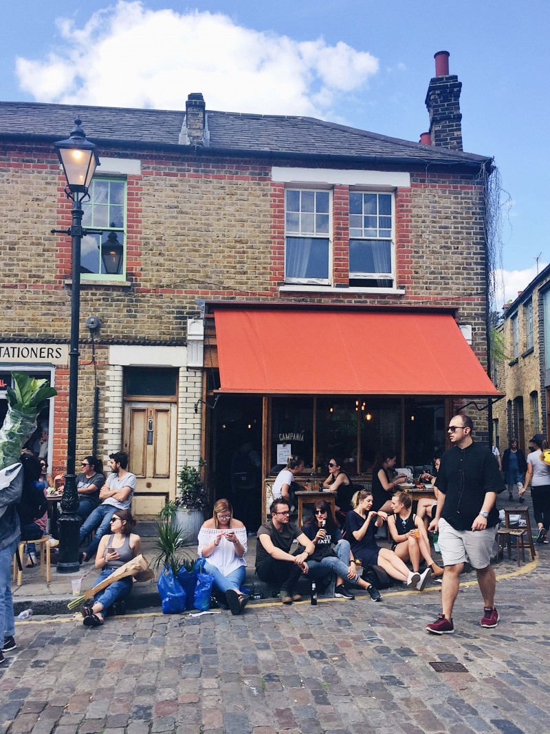 After lunch at Smokestak, just off Brick Lane, we walked down to Columbia Road flower market on this sunny Sunday!