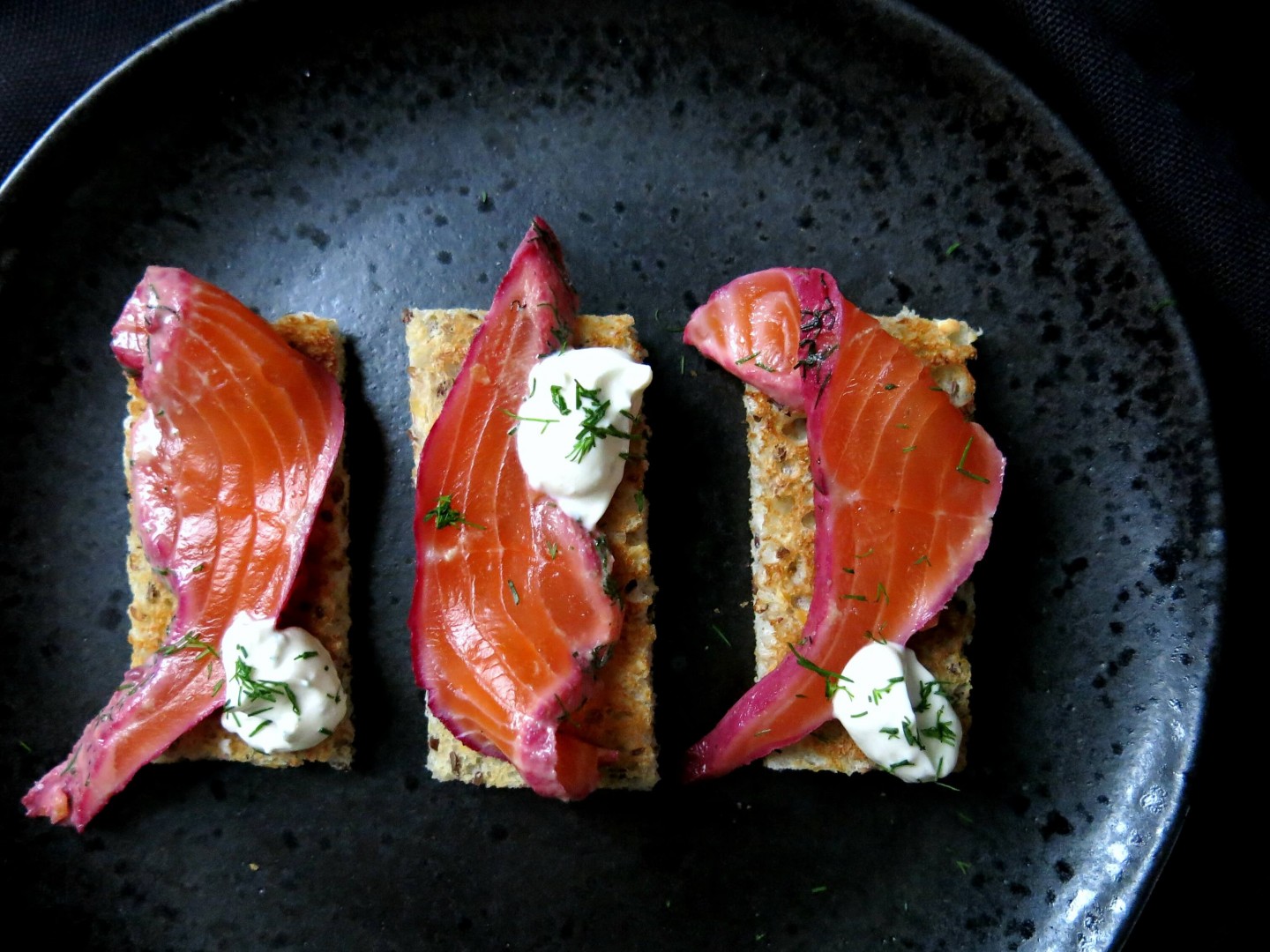 A simple and easy to follow recipe for Gin and blackberry cured salmon with horseradish crème fraîche.