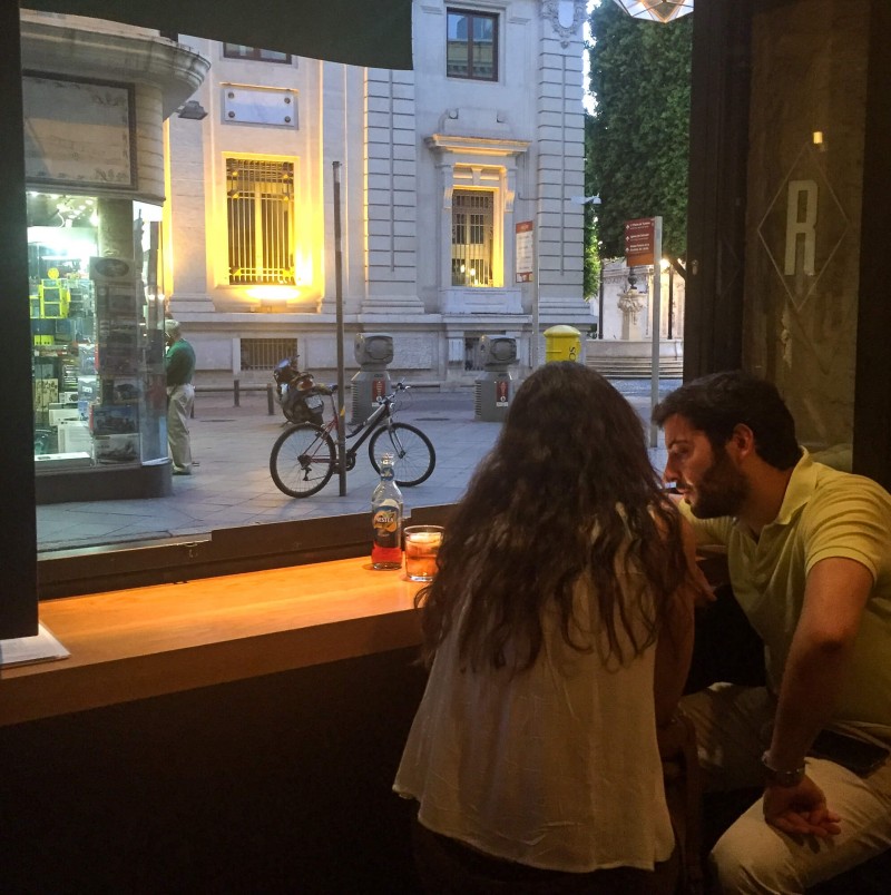 A list of where to eat in Seville, Spain. Including traditional tapas and more modern food.