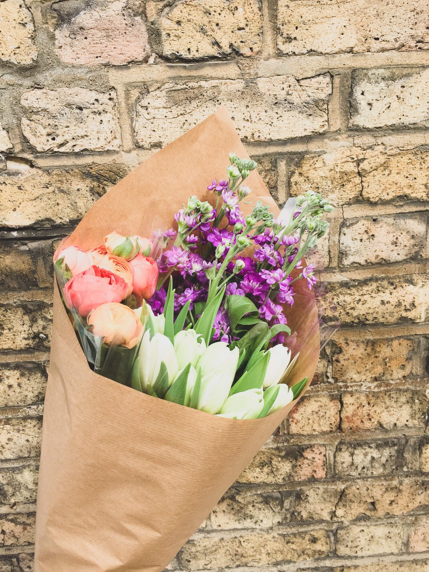 Want ideas for what to do in London on a Sunday? Get tips for Columbia Road Flower Market in East London! www.dalton-banks.co.uk