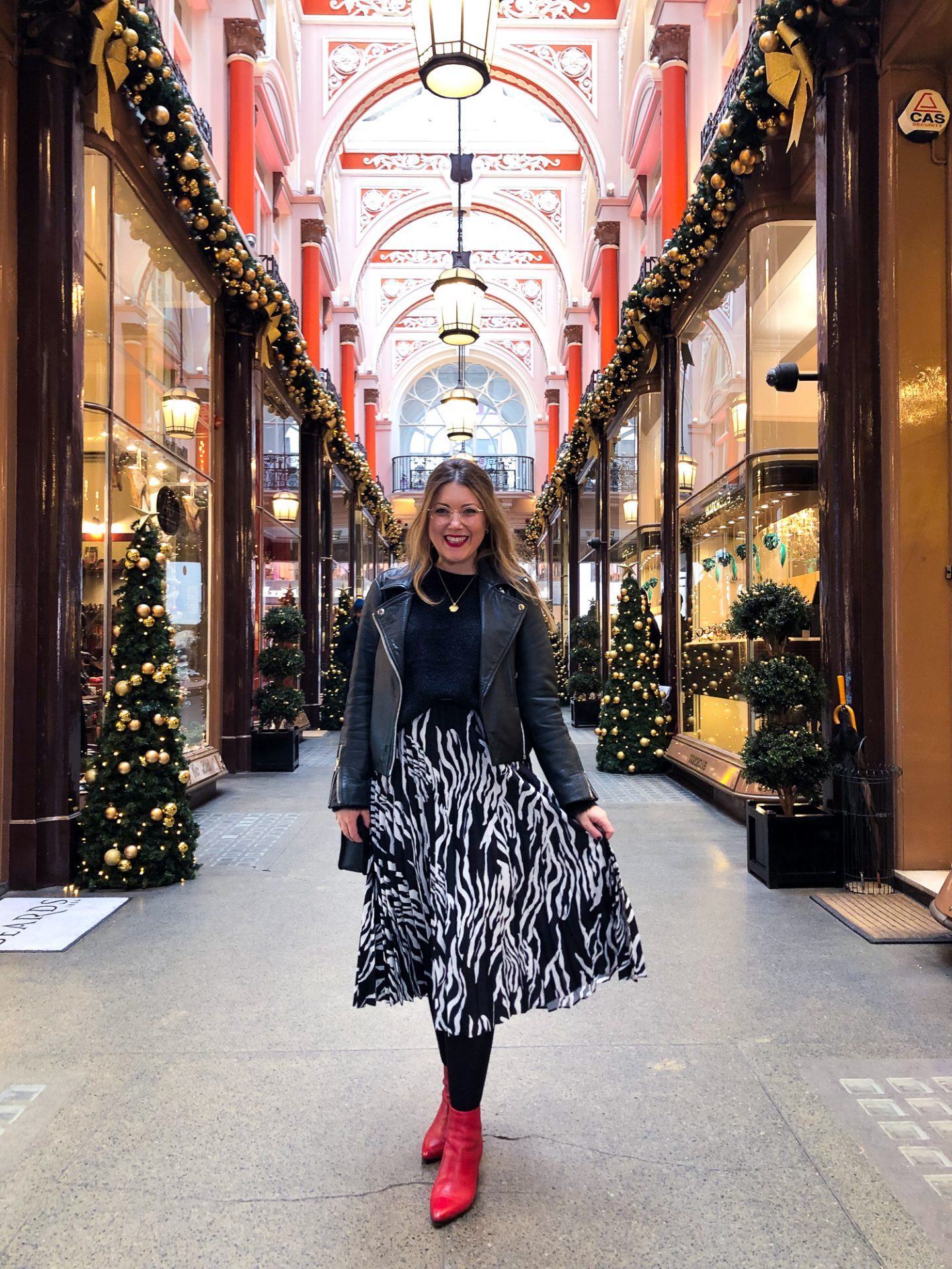 A festive outfit perfect for festive dinner parties or your outfit for Christmas day! Red boots and red lips always look great! Full outfit from Debenhams.